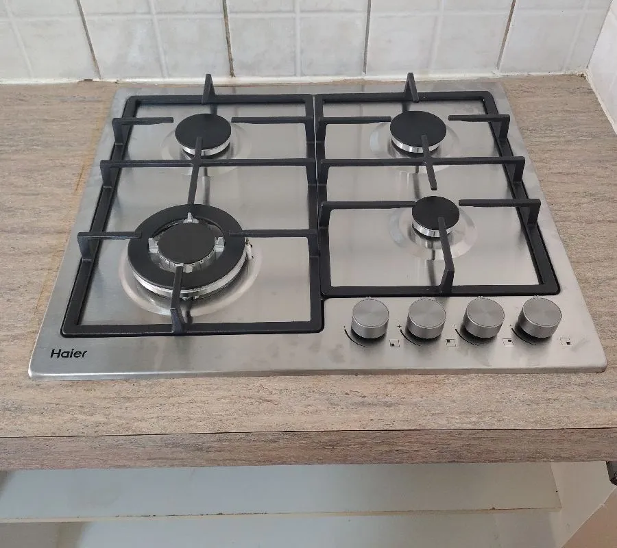 2025 November 10 JN48764 Chris and Jarrod Gas cooktop installation after_Eaton.jpg