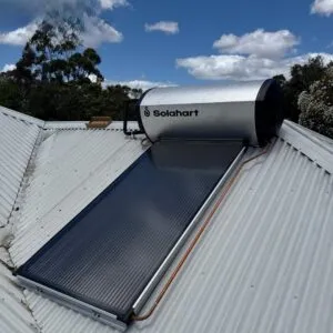 Solar-power-installation-in-Yelverton-by-Solahart-South-West-87d1-300x300.jpg