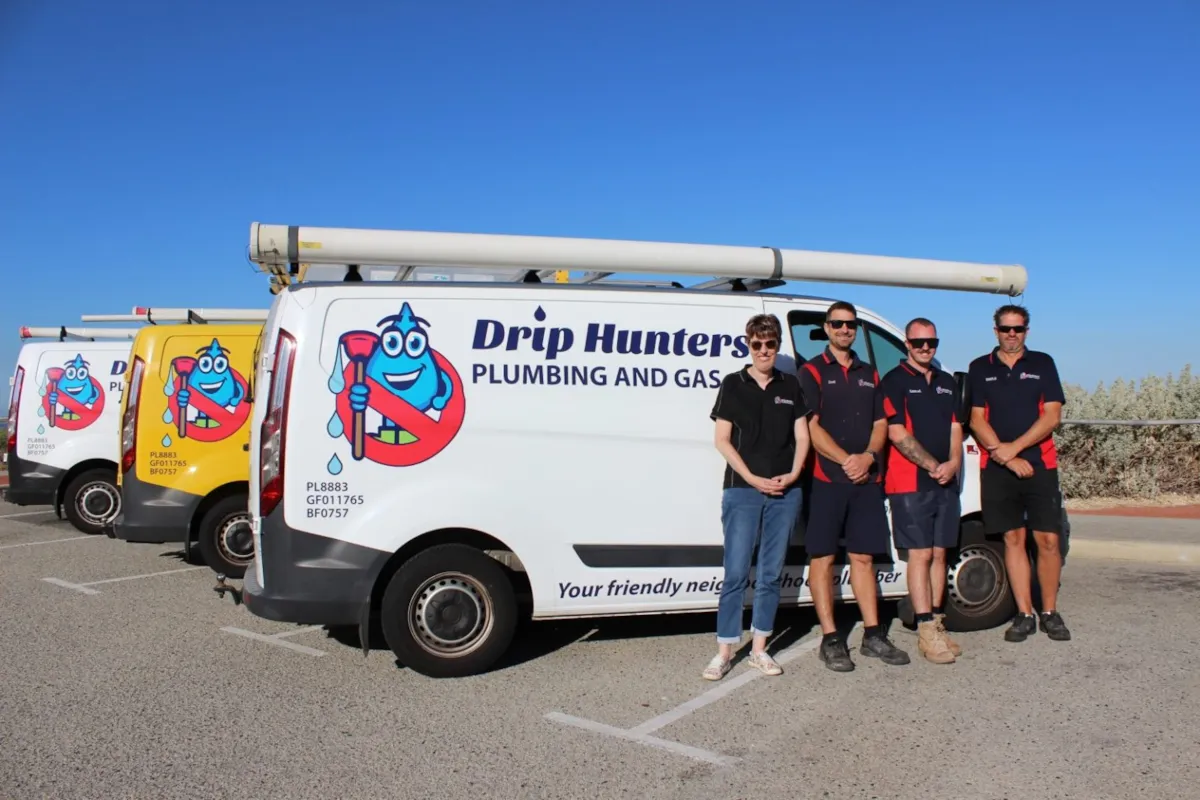 Drip-Hunters-Plumbing-and-Gas-Team-Photo-1536x1023.jpg