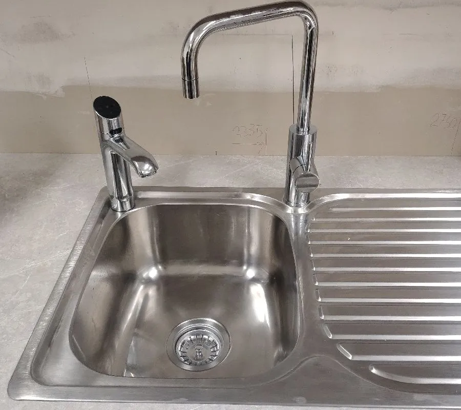 2026 March 3 JN48998 Chris Kitchen sink_Busselton.jpg
