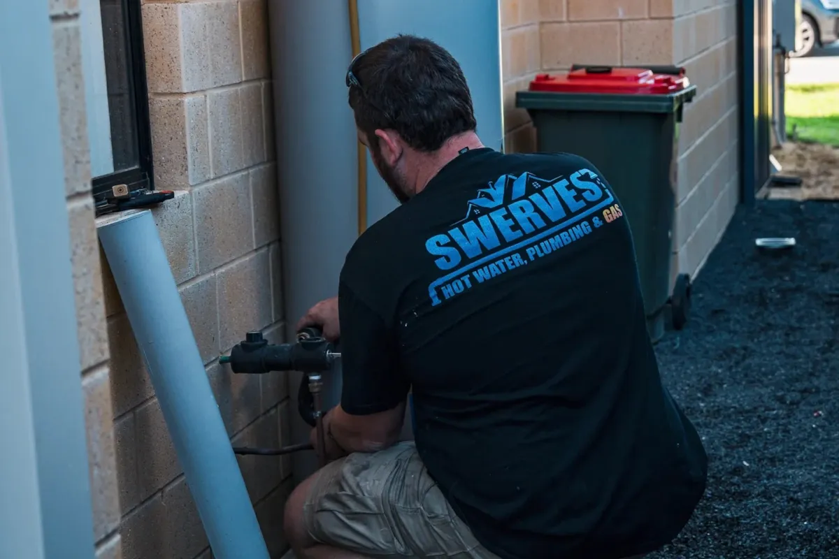 Swerves Plumbing & Gas 4.jpg