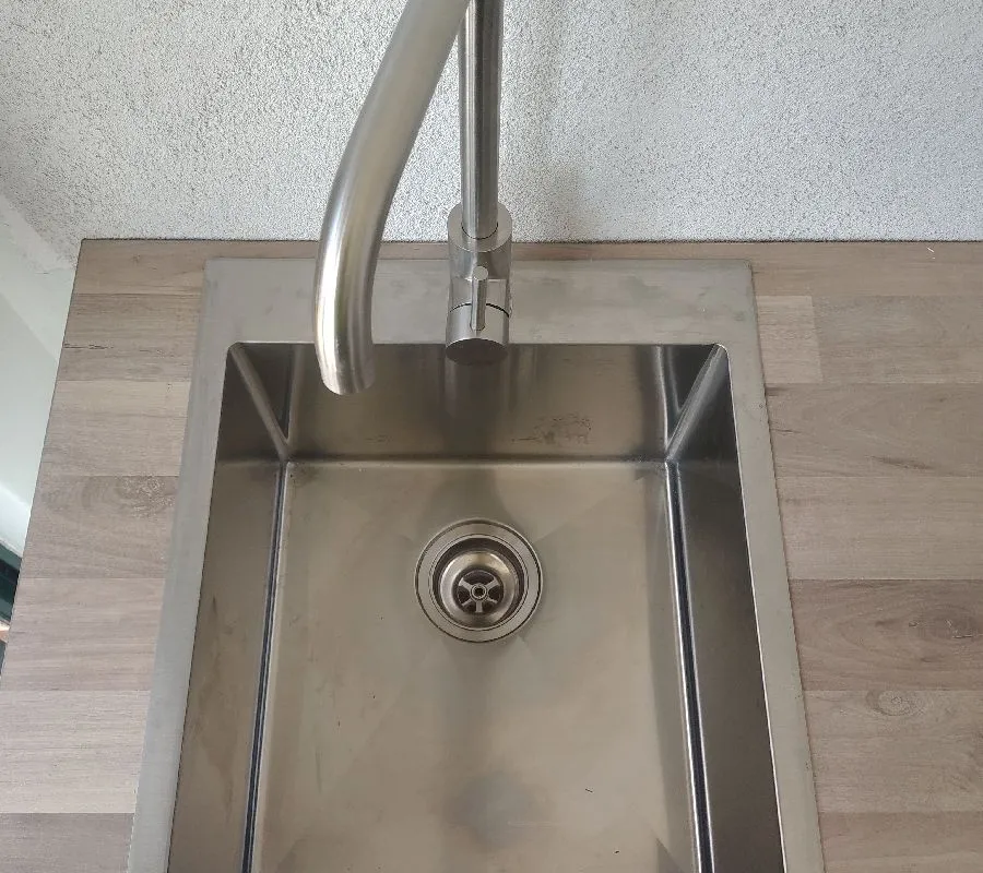 2025 November 19 JN48804 Jarrod Oliver Laundry Sink_Eaton.jpg
