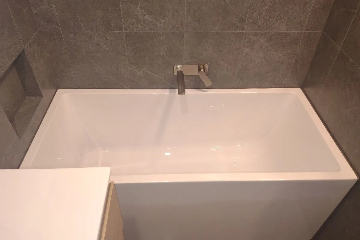 2025 October 20 JN48760 Oliver Bathroom reno fit off bath_Gelorup.jpg