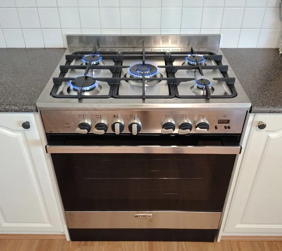 2025 November 26 JN48850 Oliver Freestanding cooker replacement_Australind.jpg
