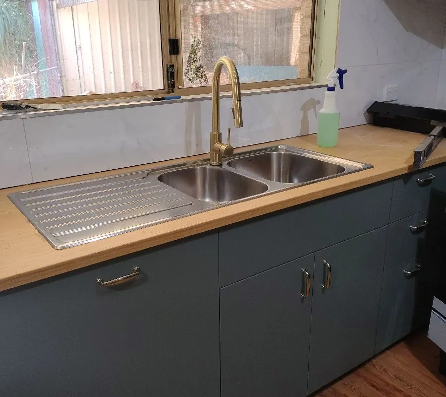 2026 July 06 JN49656 Jarrod and Harvey Kitchen done no leaks_Eaton.jpg