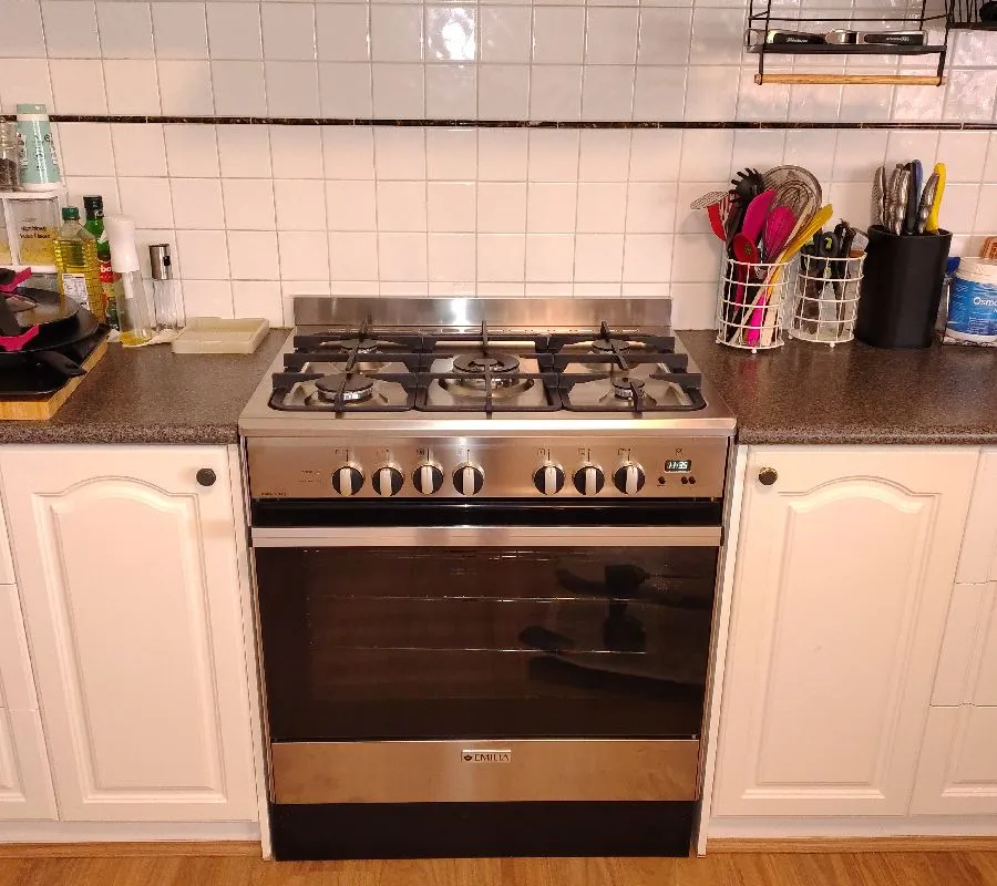 2025 November 26 JN48850 Oliver Freestanding cooker replacement._Australind.jpg