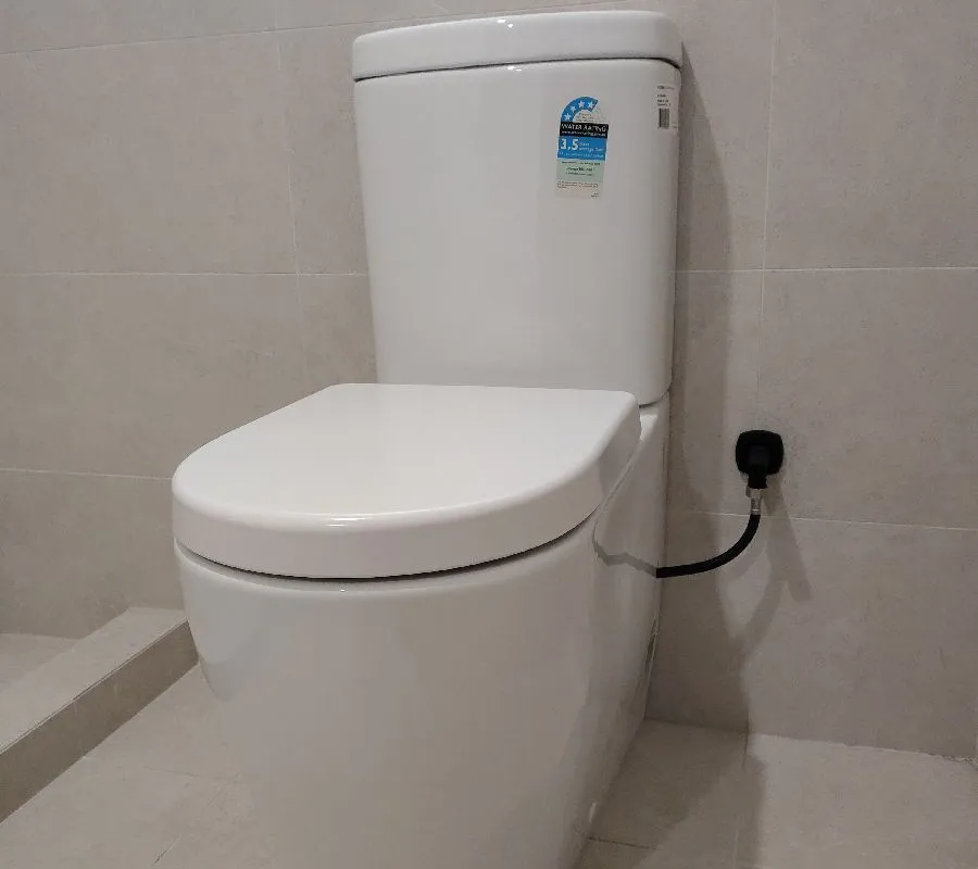 2026 May 25 JN49488 Dean Fitt off of toilet_Leschenault.jpg