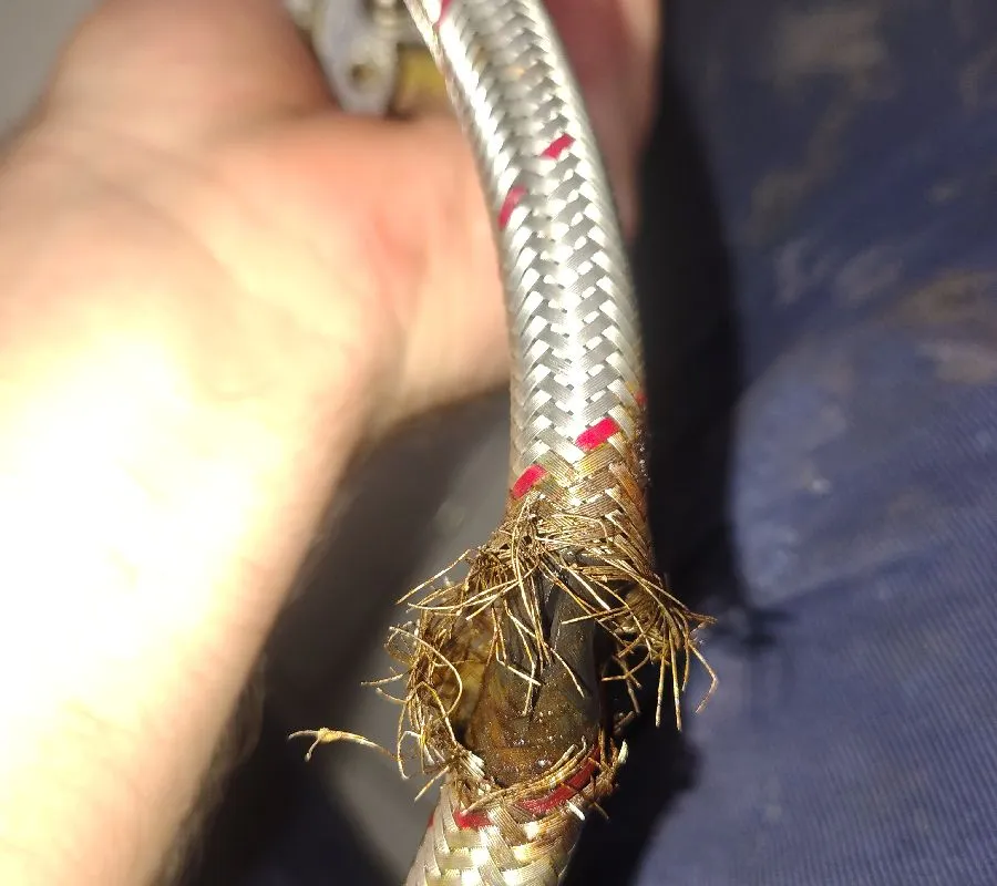 2026 June 30 JN49978 Taj Burst flexible connecter_Australind.jpg